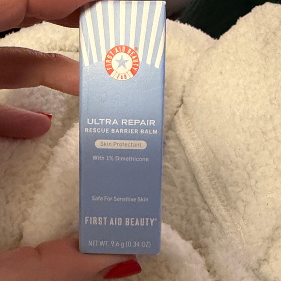 First Aid Beauty Other - Ultra Repair Rescue Barrier Balm with Dimethicone - mini .34 oz